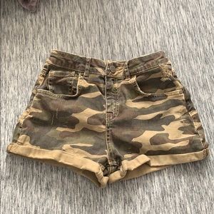 Zara camp shorts